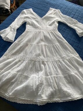 Neiman Marcus White Tiered Midi Dress with Lace Trim wedding